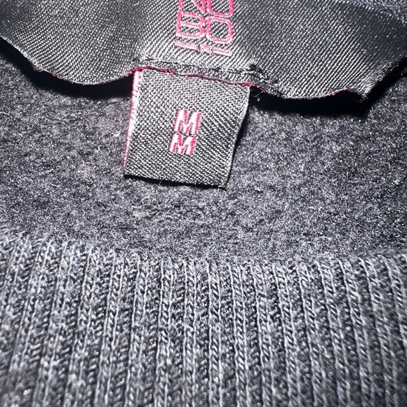 Medium black cropped sweatshirt - Picture 2 of 3